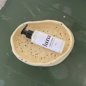 خرید شامپو درمانی بدن لونا