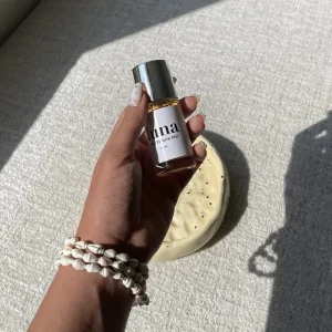 خرید عطر مو لونا