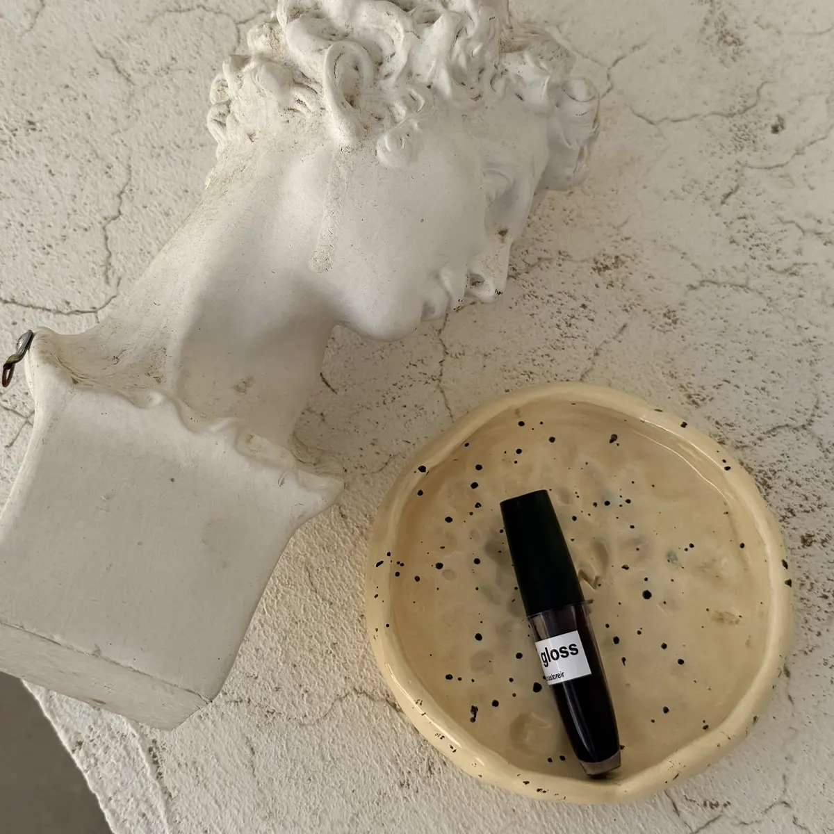 خرید لیپ گلاس مربای تمشک ارگانیک لونا خرید لیپ گلاس مربای تمشک ارگانیک لونا